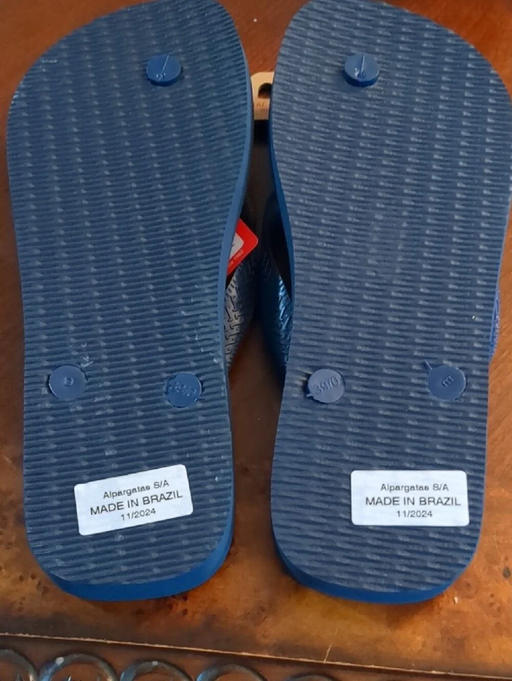 Havaianas Men Naruto Blue Graphic Flip Flops